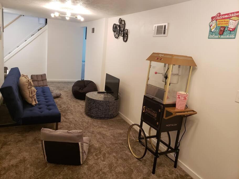 Cute Cottage-2 Min From Downtown ลินคอล์น ภายนอก รูปภาพ